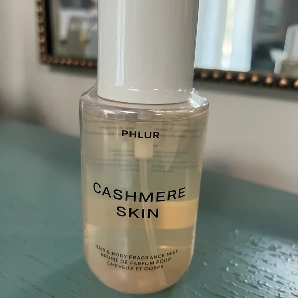PHLUR Cashmere Skin Fragrance Mist - White - Picture 1 of 2